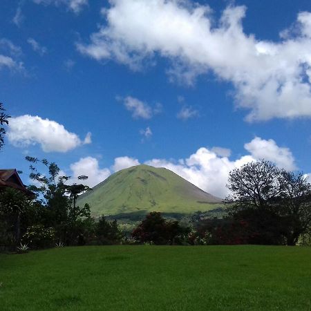 Alamanda Lokon Resort Tomohon Exterior foto