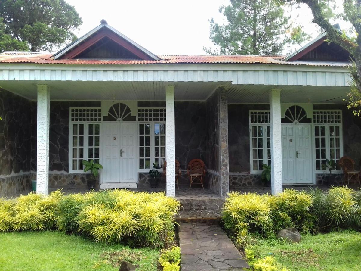 Alamanda Lokon Resort Tomohon Exterior foto